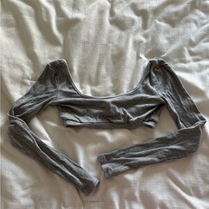 Edikted cropped grey long sleeve